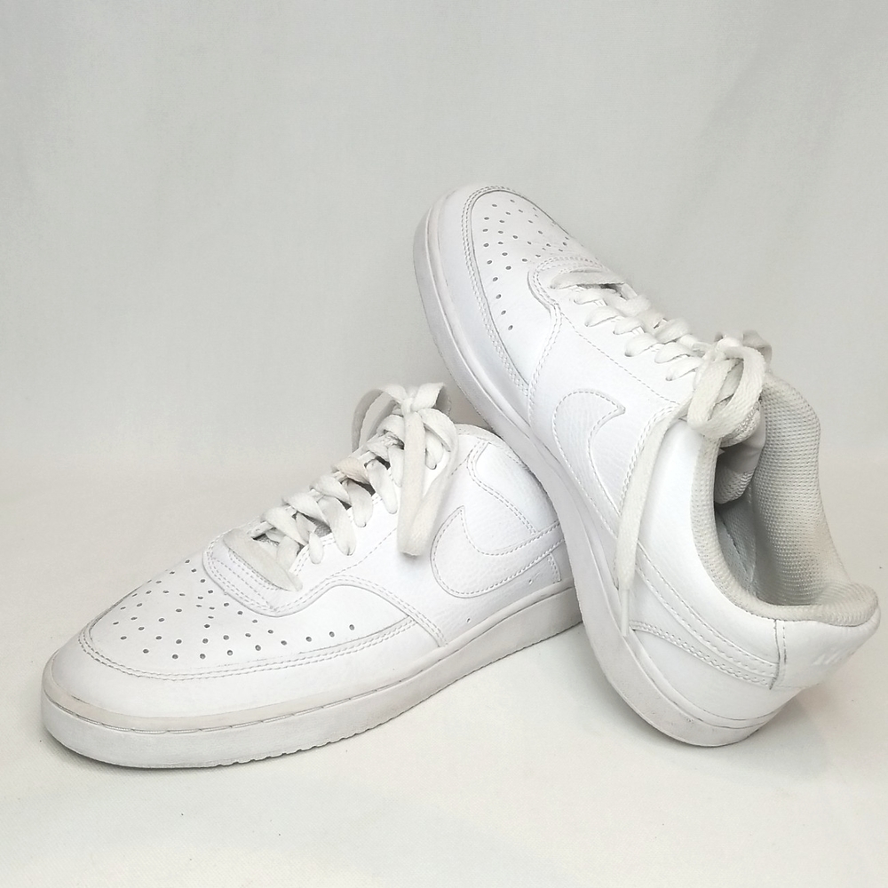 Womens air force 1 sz 7.5 all white. 2019. UPC 00193151674487